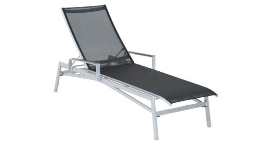 BRASIL Stapelliege m. ALU-AL. silber/D69 schwarz m.Armlehnen